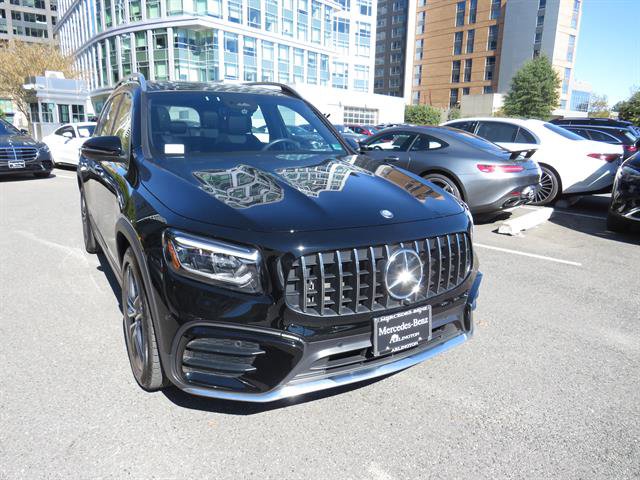 Used 2025 Mercedes-Benz GLB 35 AMG 4MATIC image 7