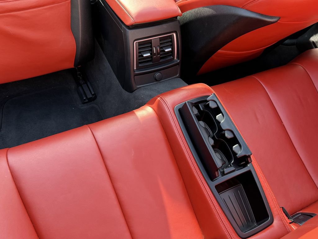 Used 2017 BMW M4 Convertible image 17