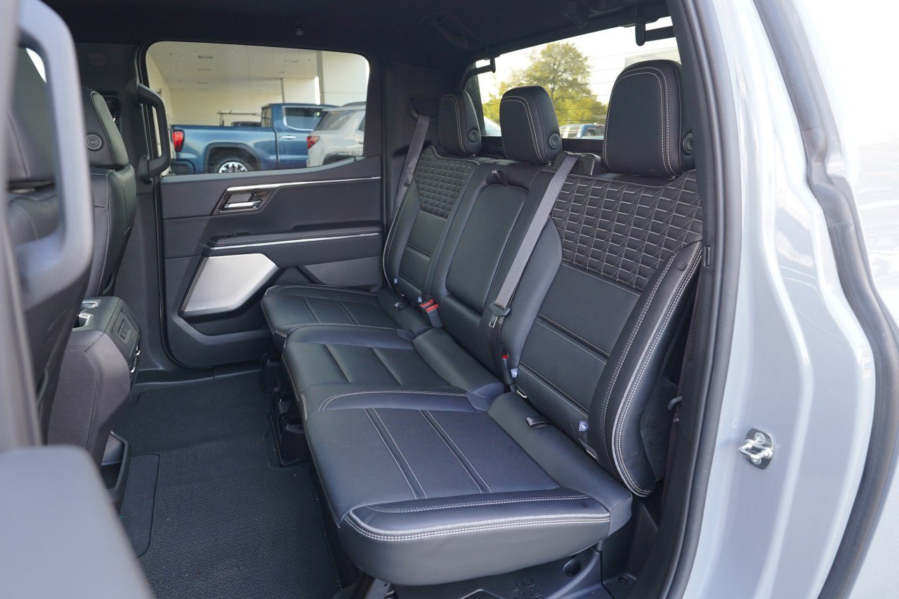 Certified 2025 GMC Sierra EV Denali AWD/4WD image 20
