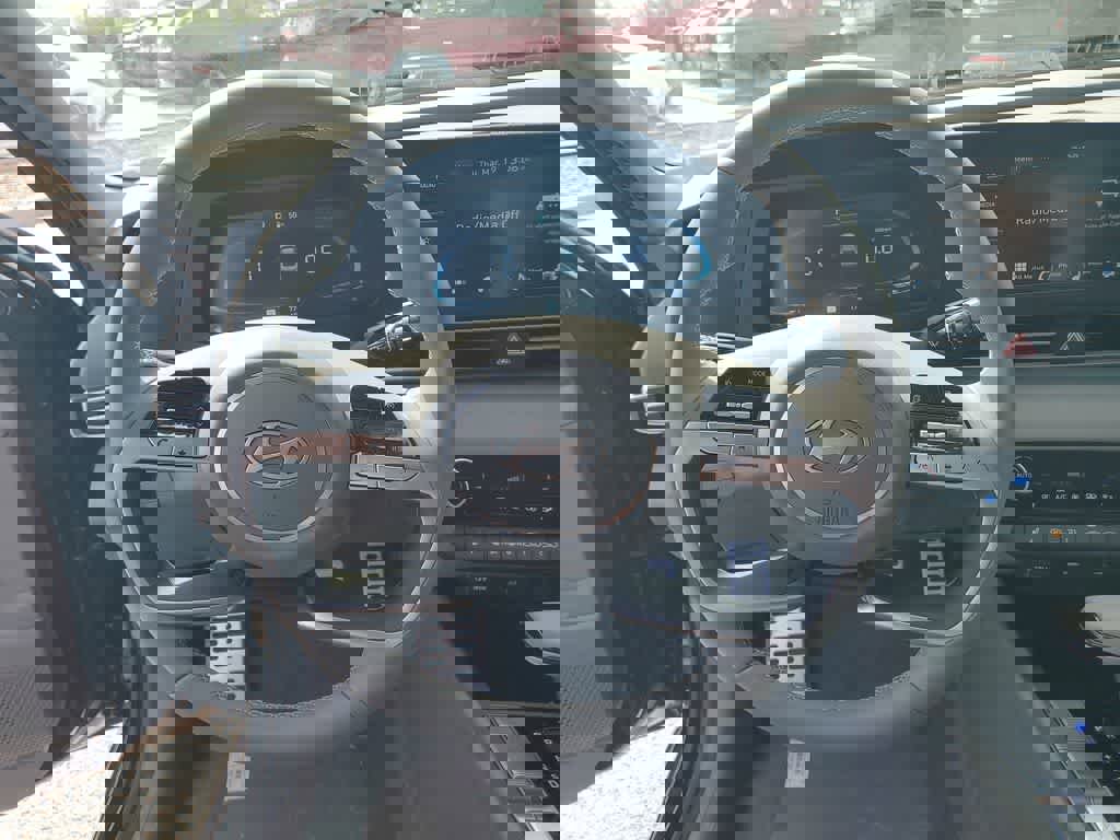 New 2026 Hyundai Elantra SEL Sport Premium image 25