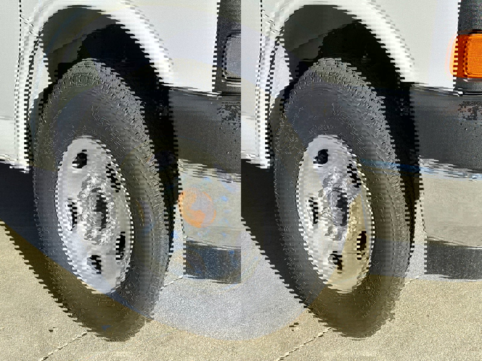 New 2025 GMC Savana 3500 w/ Power Convenience Package image 6