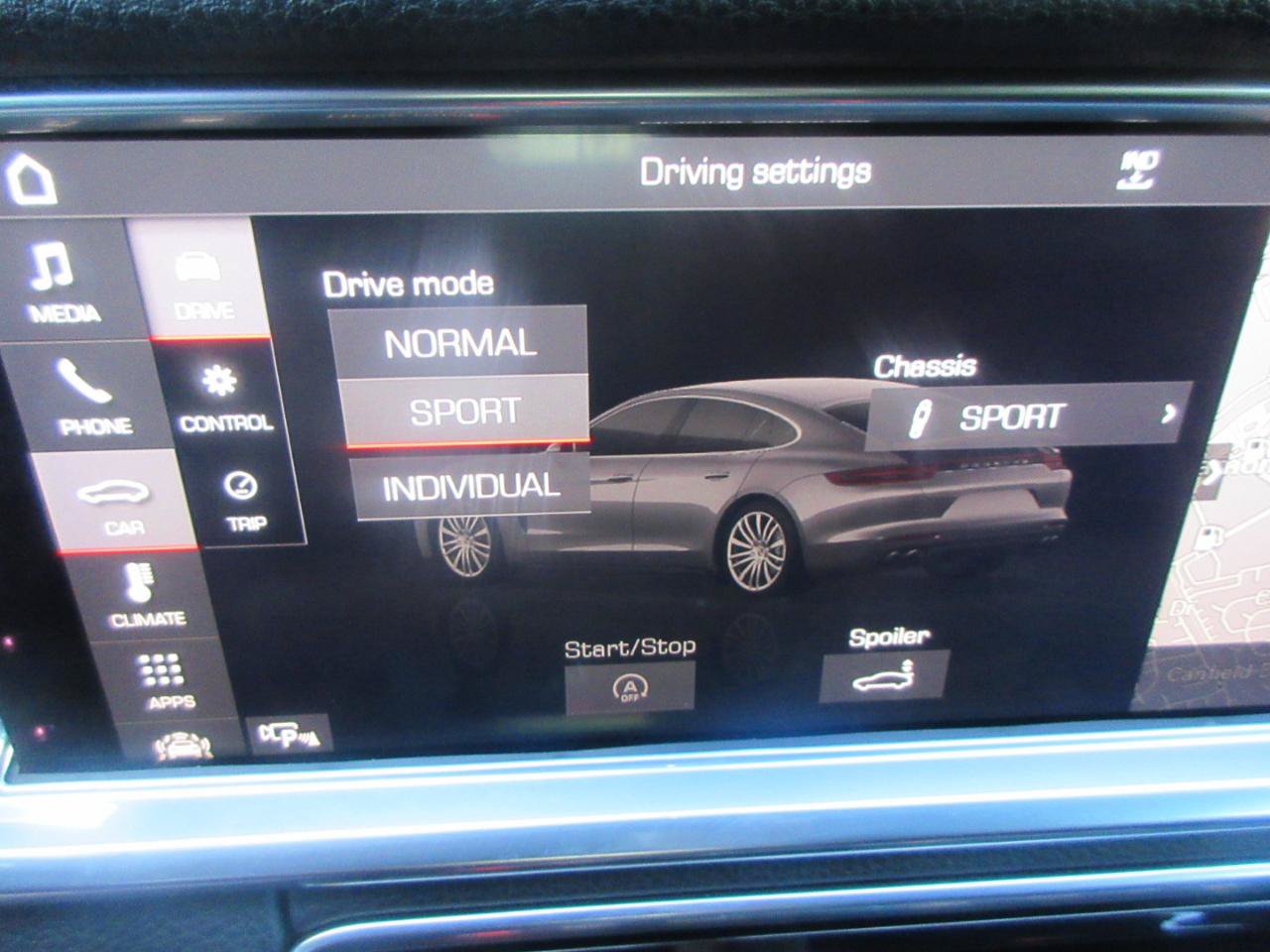 Used 2019 Porsche Panamera RWD image 55