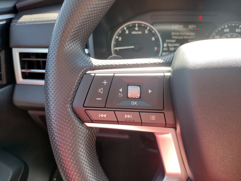 New 2025 Mitsubishi Outlander ES image 10