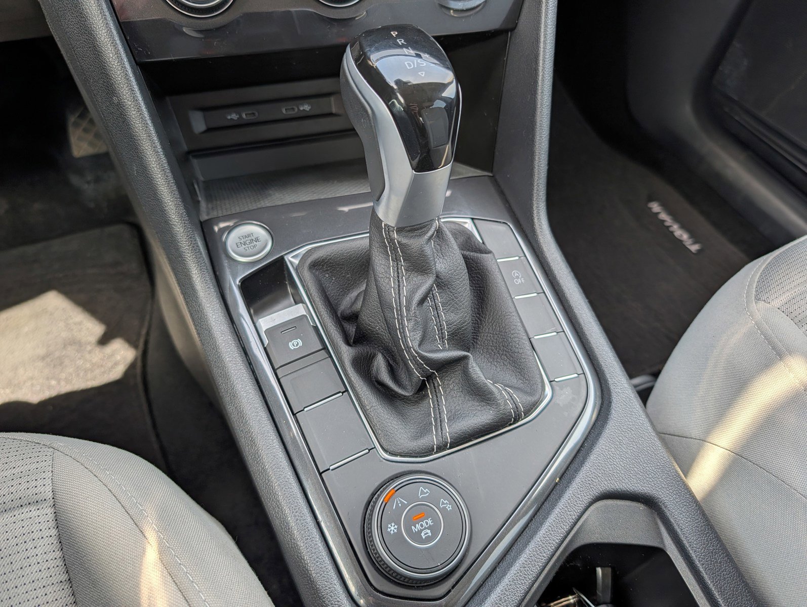 Used 2024 Volkswagen Tiguan S AWD/4WD image 31