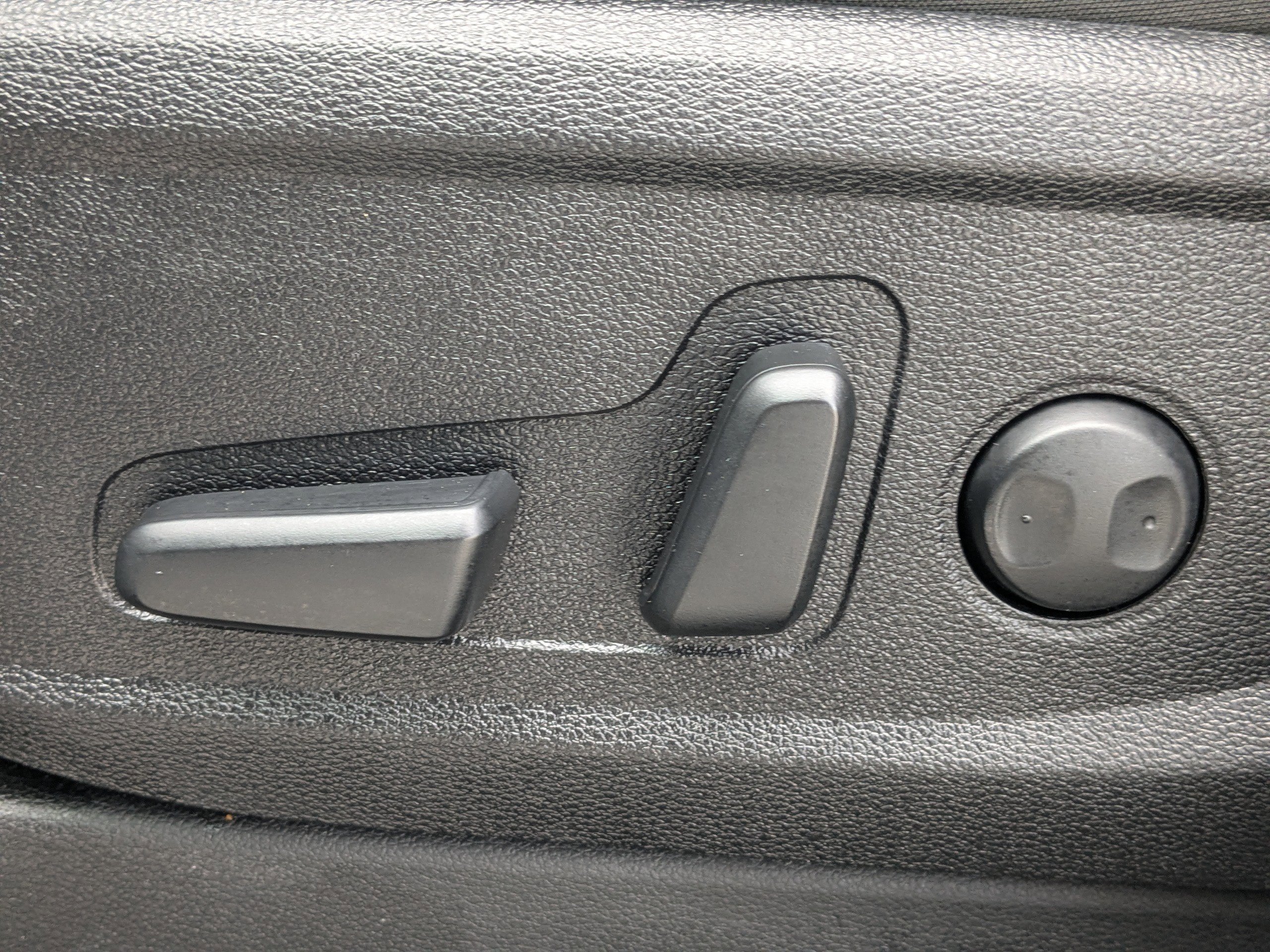 Certified 2025 Kia Telluride S image 26