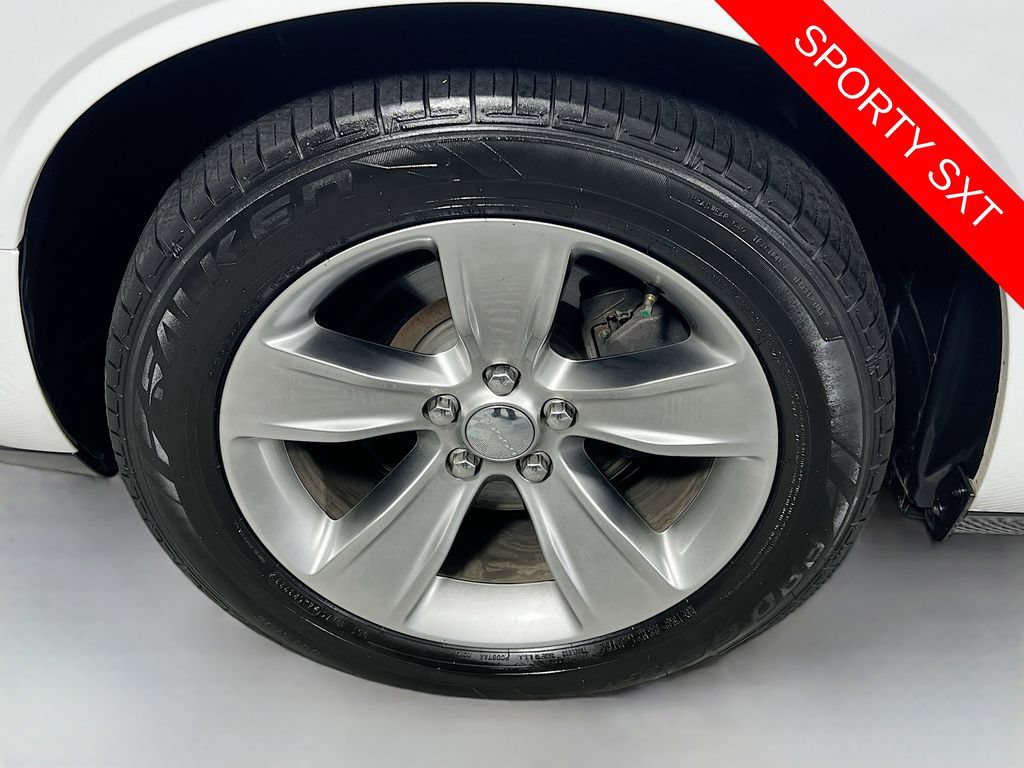 Used 2019 Dodge Challenger SXT RWD image 30