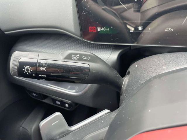 Used 2025 Kia K4 GT-Line w/ GT-Line Premium Package image 23