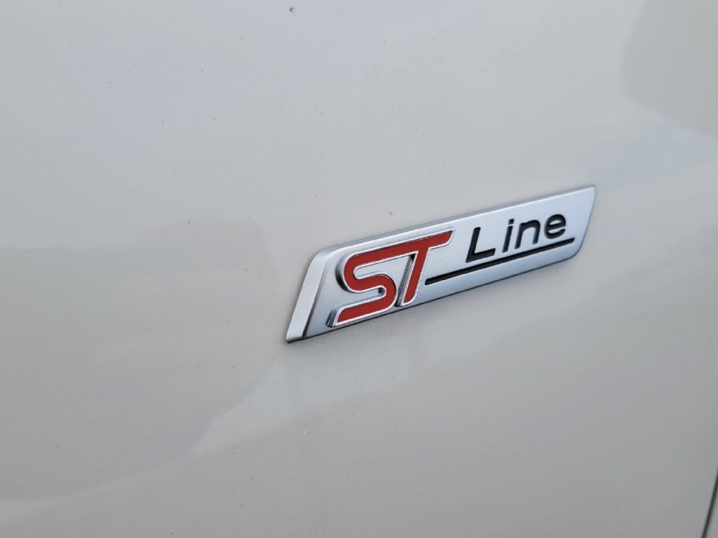 Used 2024 Ford Escape ST-Line w/ Equipment Group 301A FWD image 18