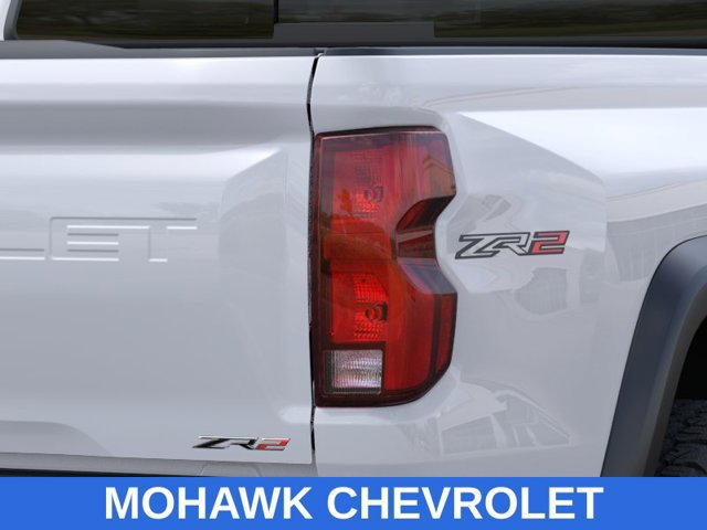 New 2026 Chevrolet Colorado ZR2 w/ Technology Package AWD/4WD image 11