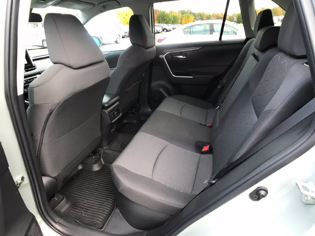 Used 2023 Toyota RAV4 XLE w/ XLE Grade Weather Package AWD/4WD image 10