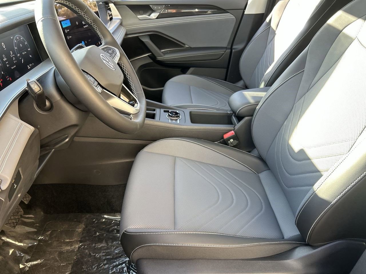 New 2026 Volkswagen Tiguan SE image 15