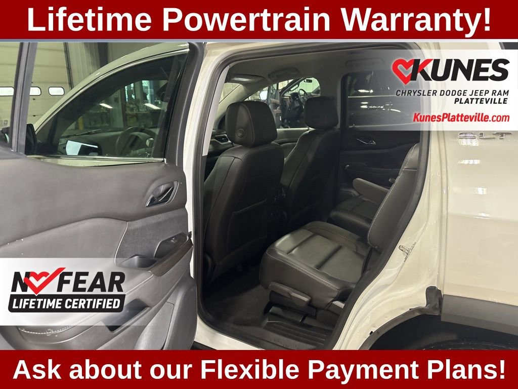 Used 2023 GMC Acadia SLT image 16