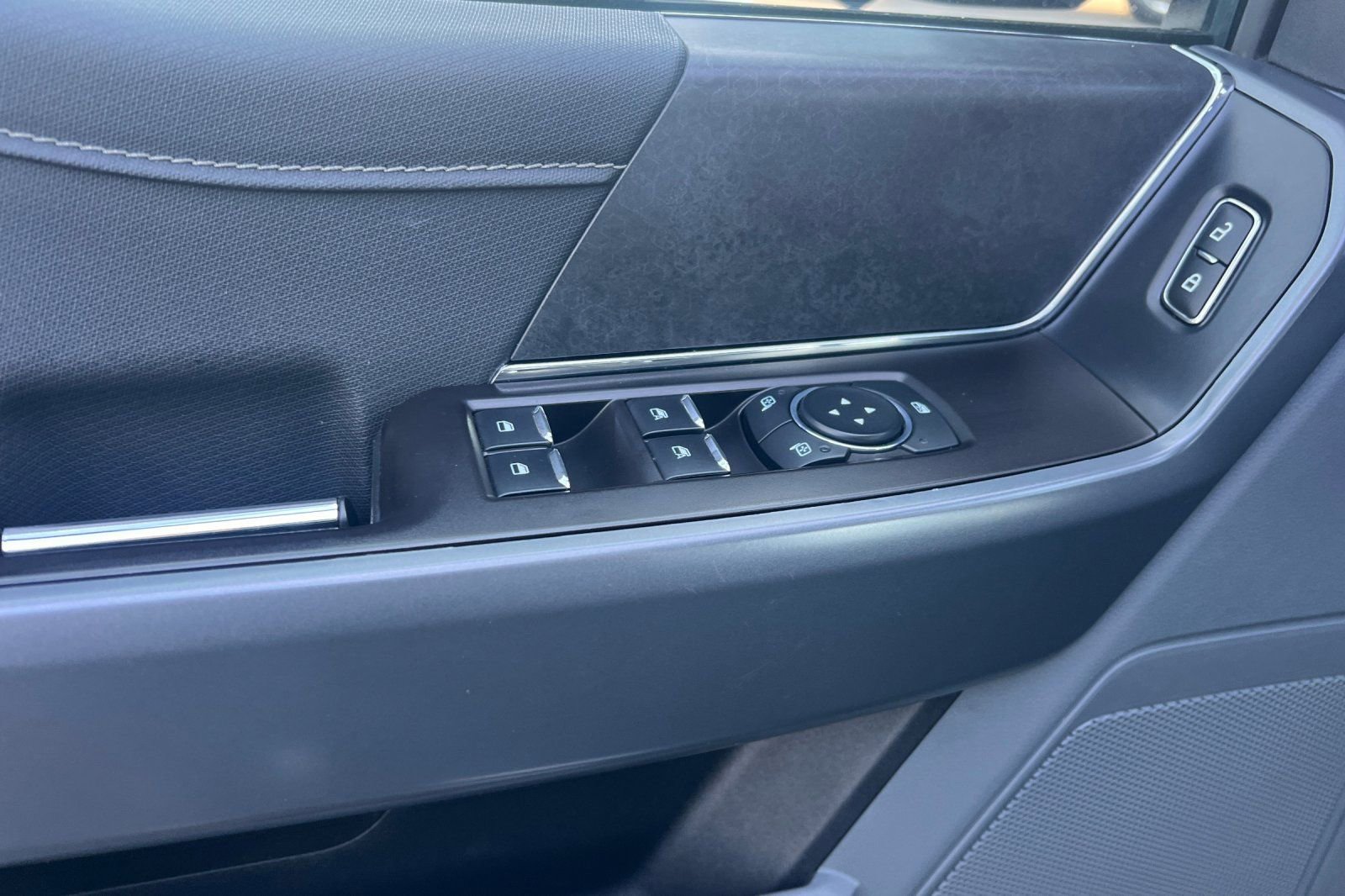 Used 2024 Ford F150 XLT w/ Mobile Office Package image 12