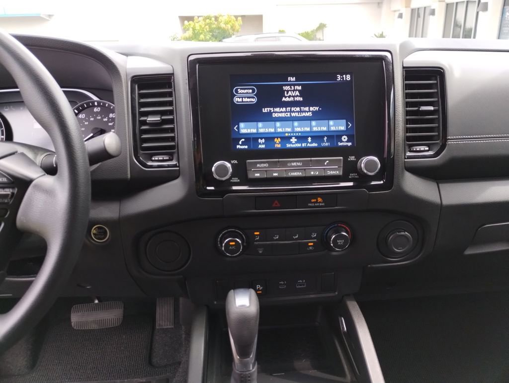 Used 2023 Nissan Frontier SV w/ Midnight Edition Package image 34