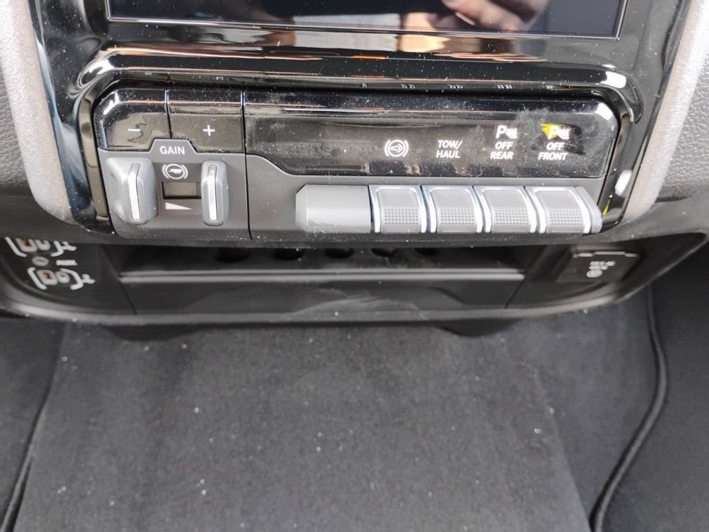 New 2026 RAM 3500 Tradesman AWD/4WD image 29