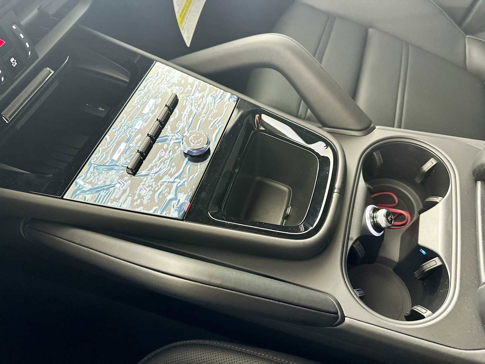 New 2025 Porsche Cayenne Coupe image 20