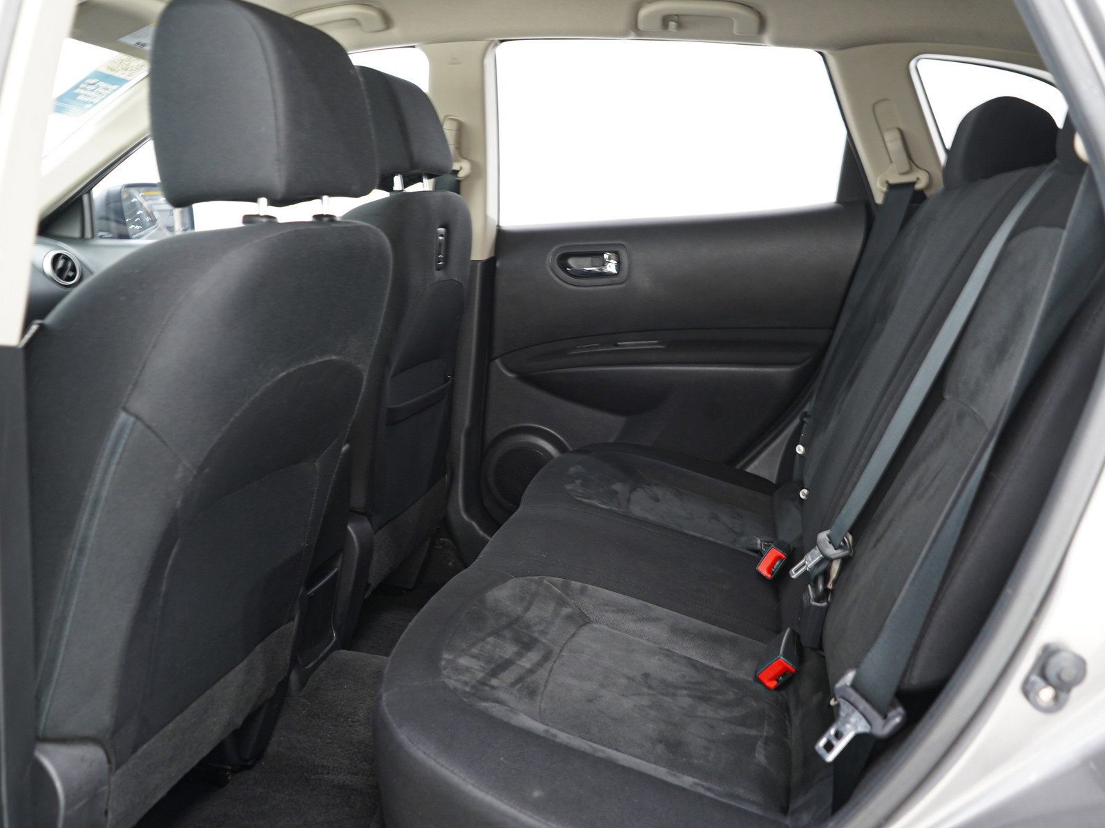 Used 2010 Nissan Rogue S AWD/4WD image 14