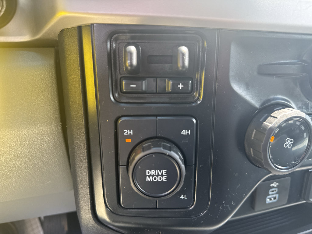 Used 2024 Ford F450 XL w/ 360-Degree Camera Package AWD/4WD image 16
