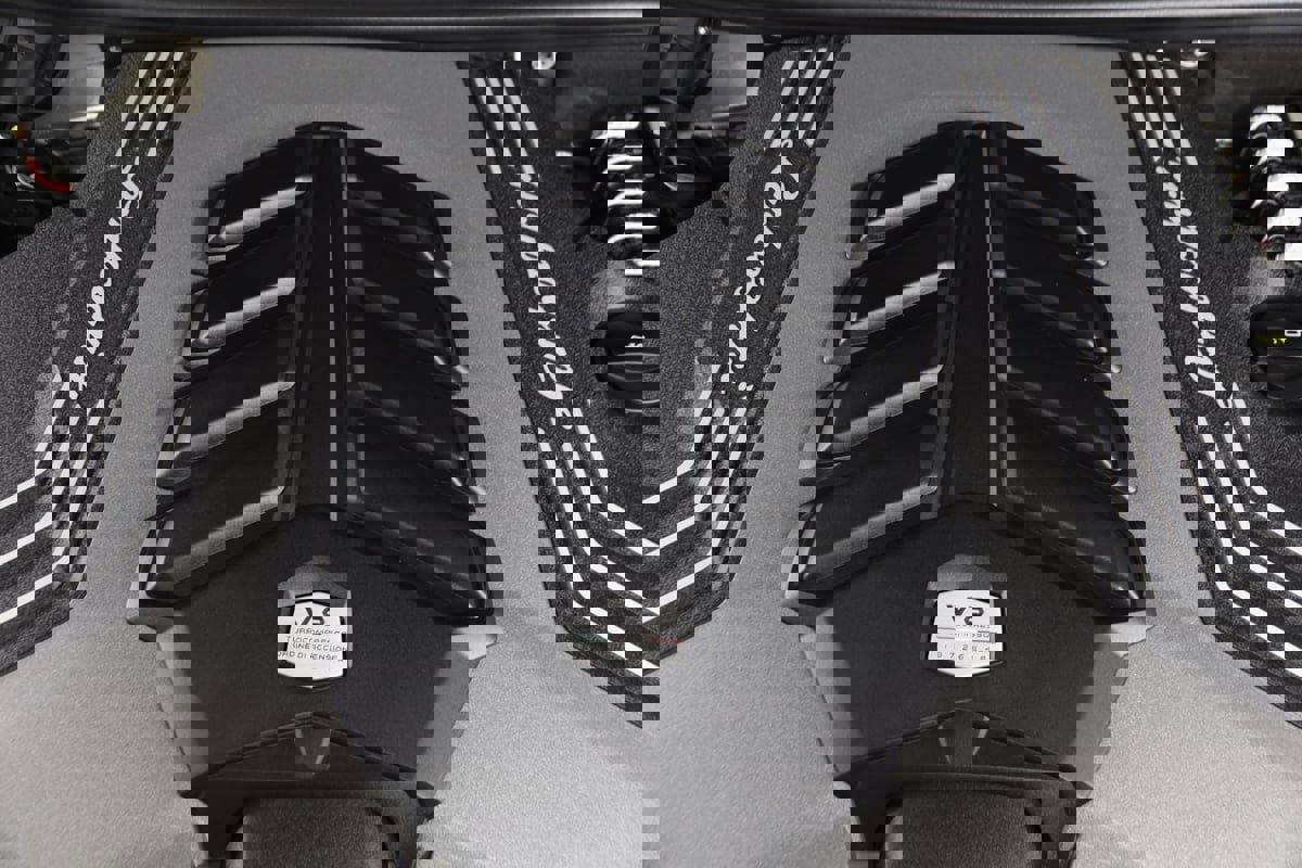 Used 2021 Lamborghini Urus image 35