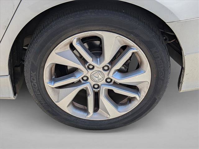 Used 2018 Honda Accord LX image 13