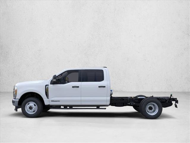 New 2026 Ford F350 XL w/ XL Chrome Package AWD/4WD image 3
