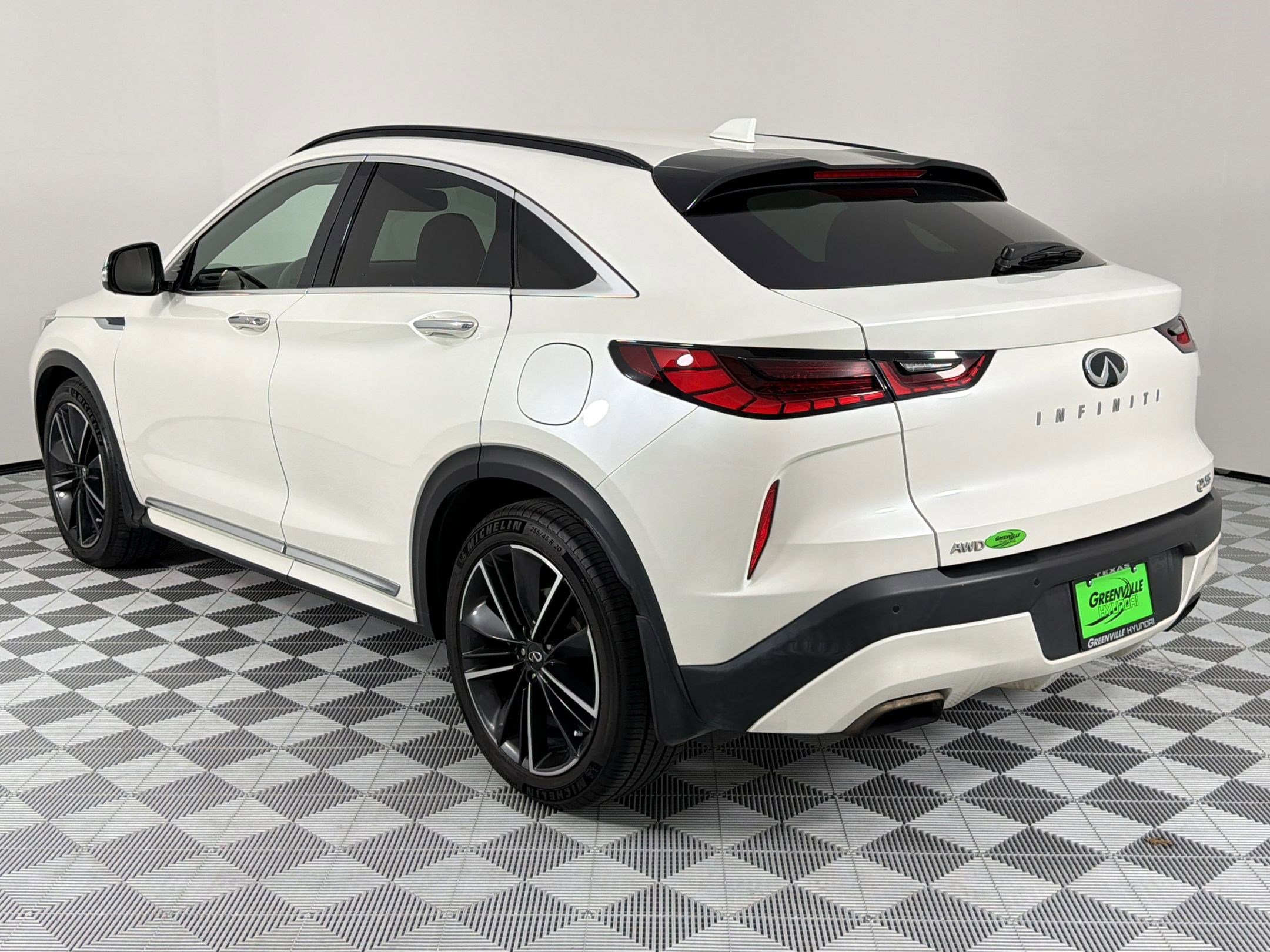 Used 2022 INFINITI QX55 Sensory w/ Lighting Package image 3