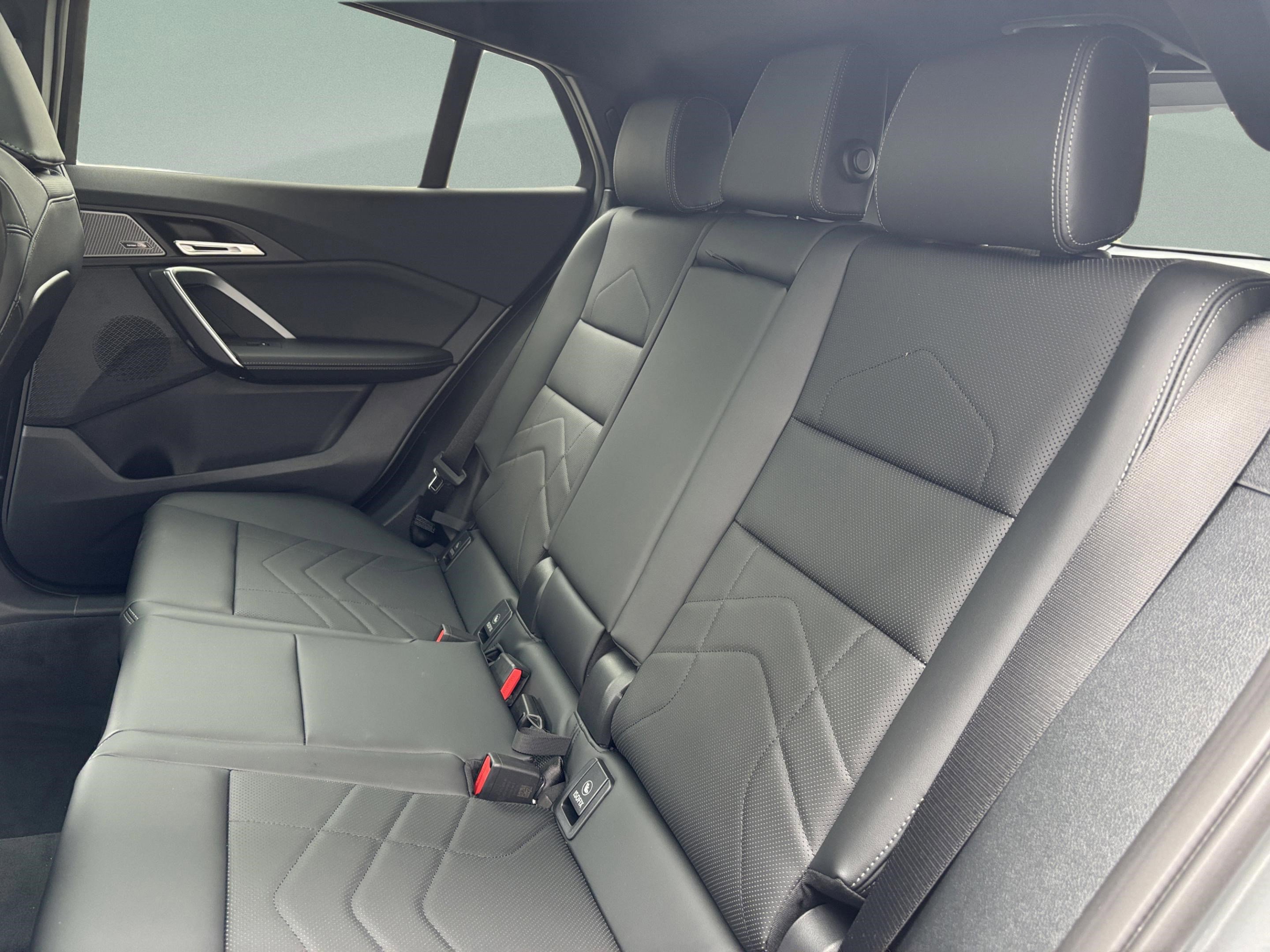 Used 2026 BMW X2 xDrive28i w/ Technology Package image 15