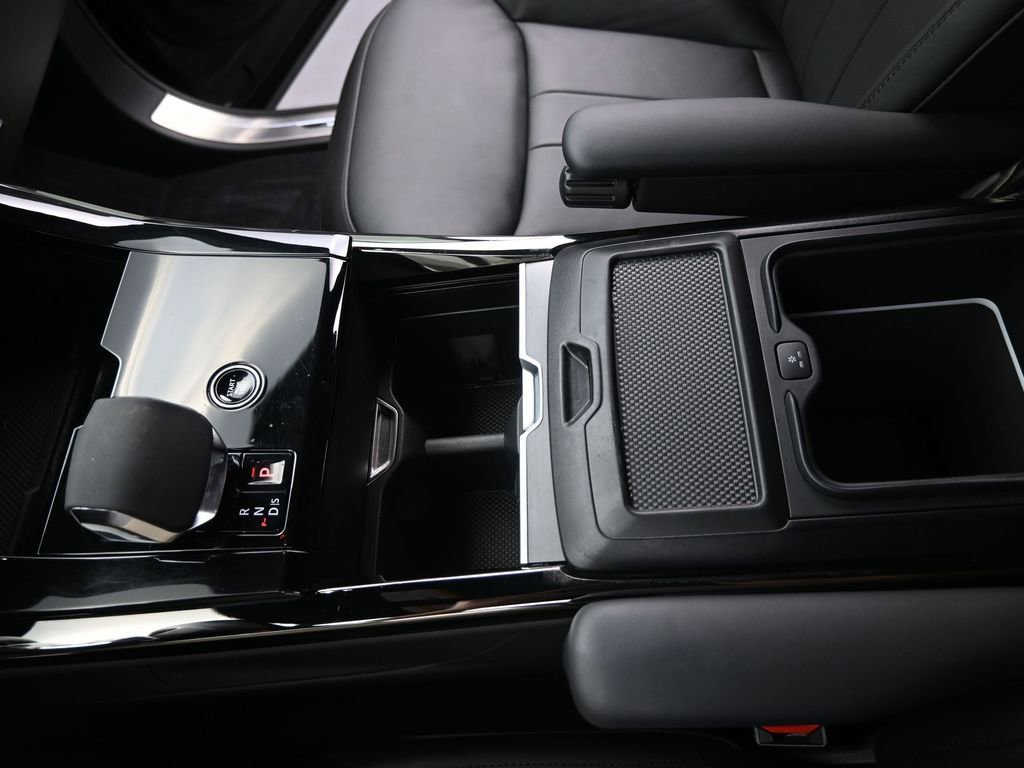 Used 2024 Land Rover Range Rover Sport Dynamic SE image 25