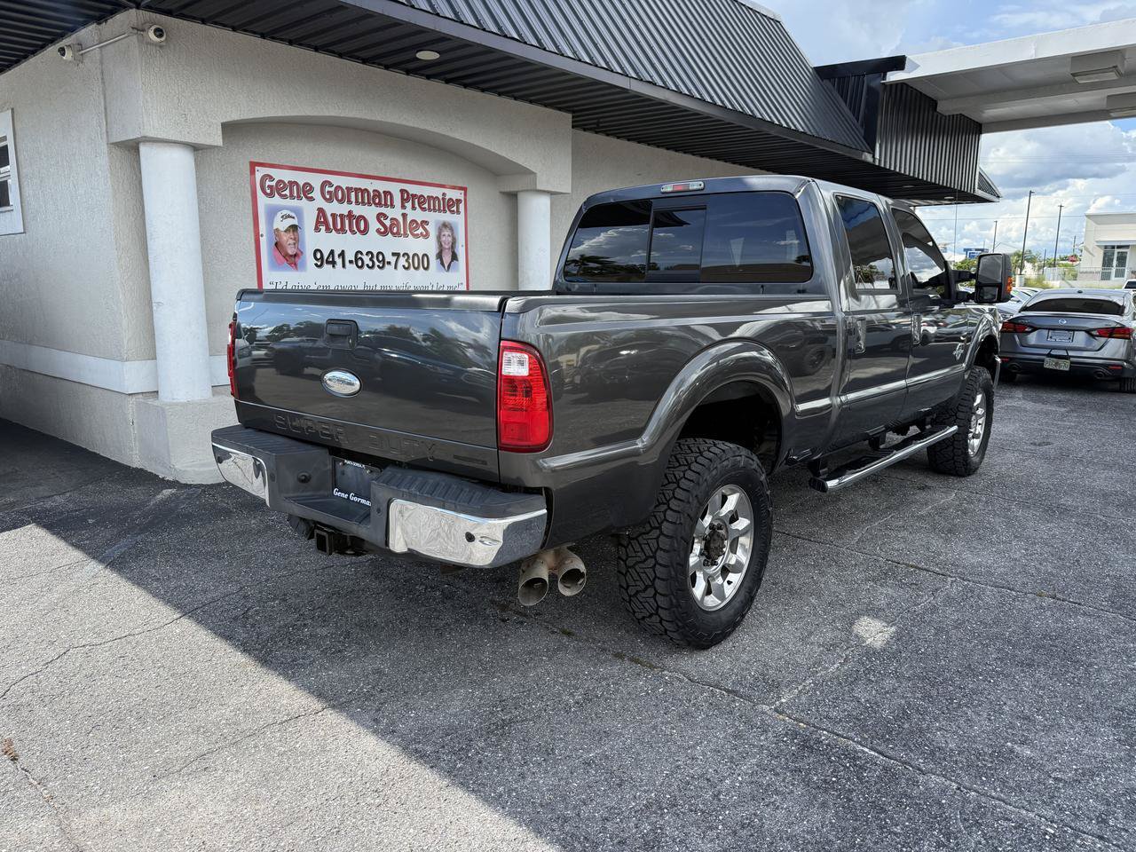 Used 2015 Ford F250 4x4 Crew Cab Super Duty image 3