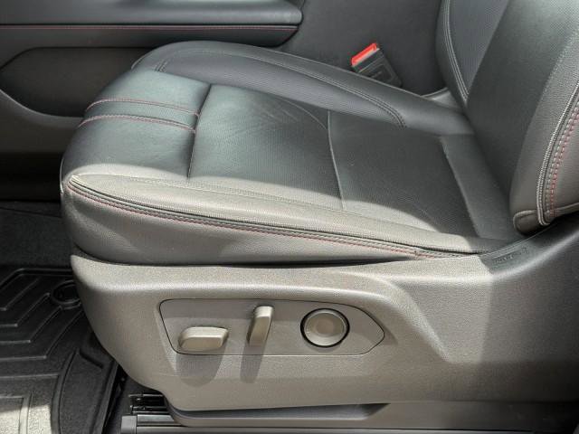 Used 2024 Chevrolet Tahoe RST w/ Luxury Package RWD image 18