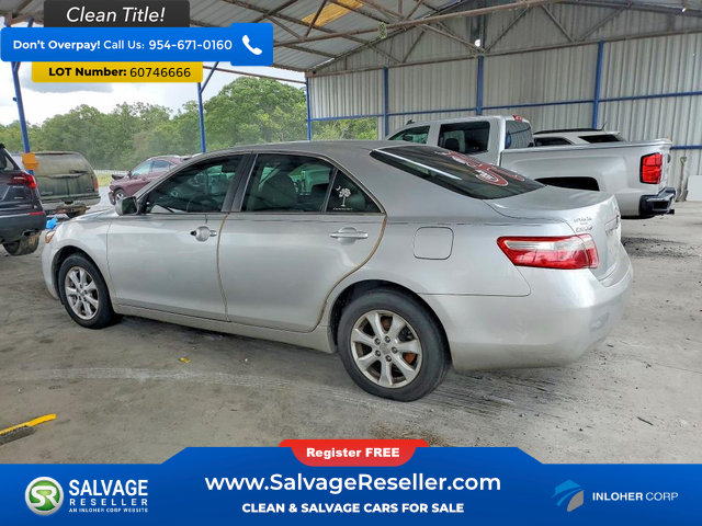 Used 2009 Toyota Camry FWD image 3