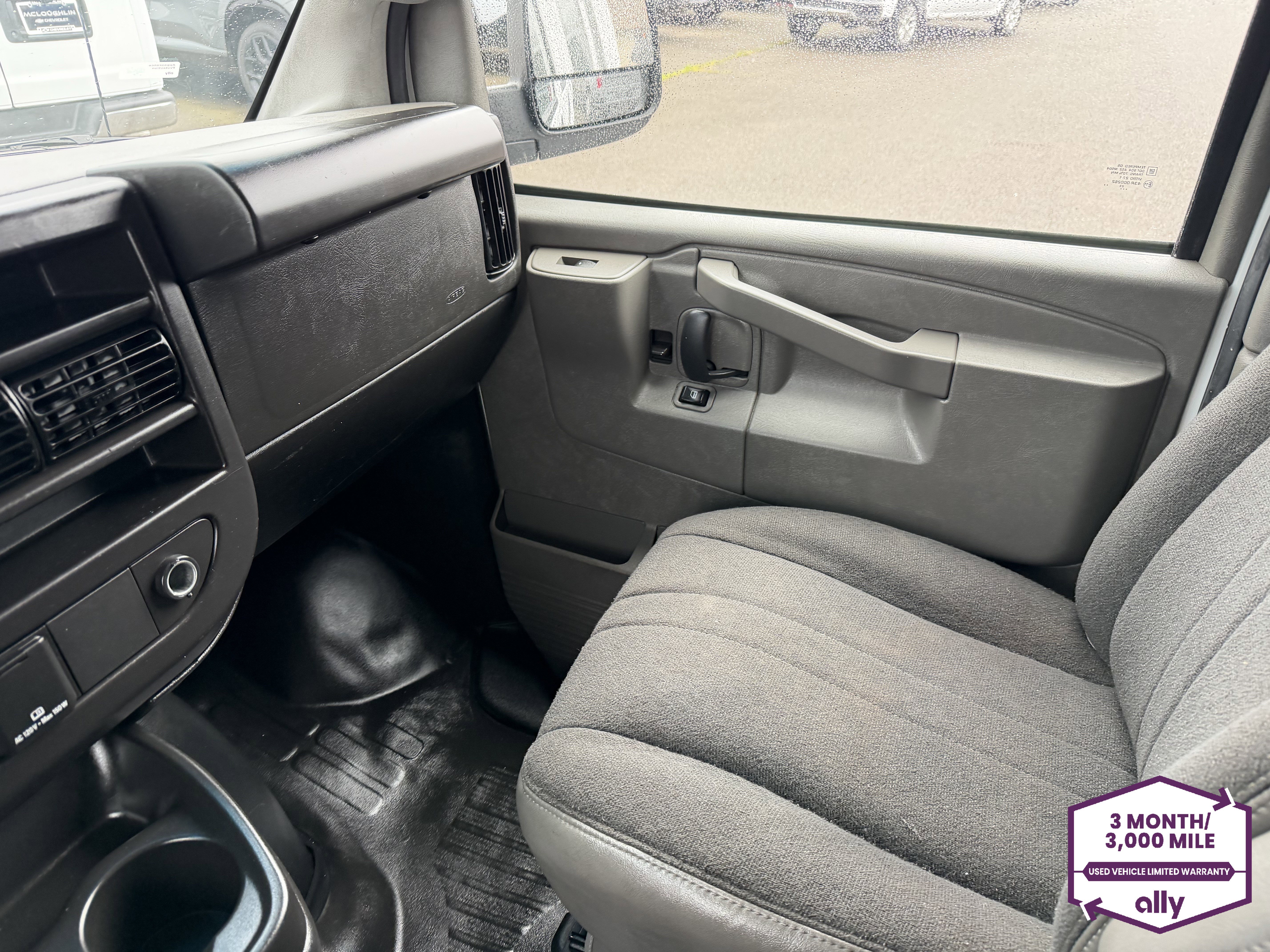 Used 2024 Chevrolet Express 2500 w/ Driver Convenience Package image 23