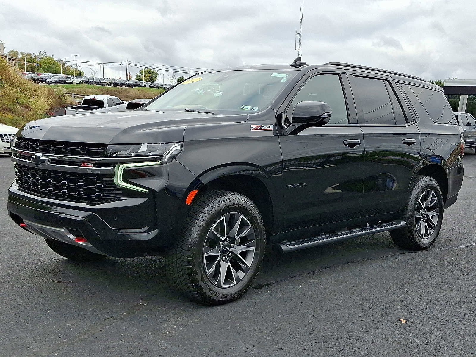 Used 2022 Chevrolet Tahoe Z71 w/ Luxury Package image 3