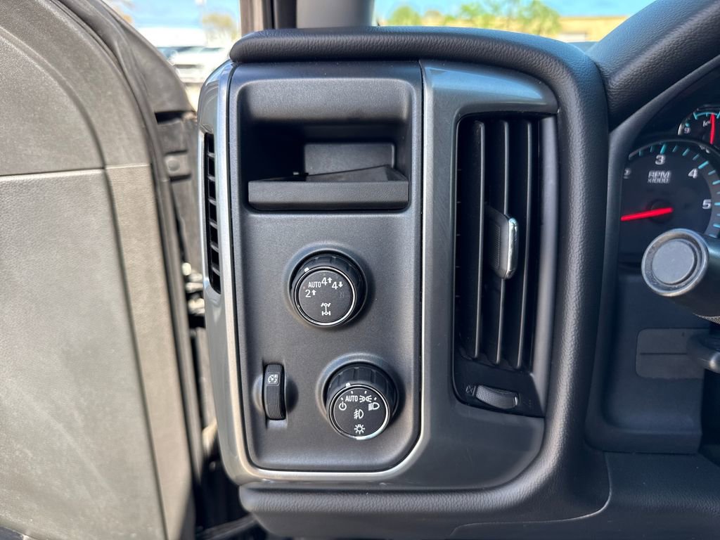 Used 2017 Chevrolet Silverado 1500 LT w/ All Star Edition image 14