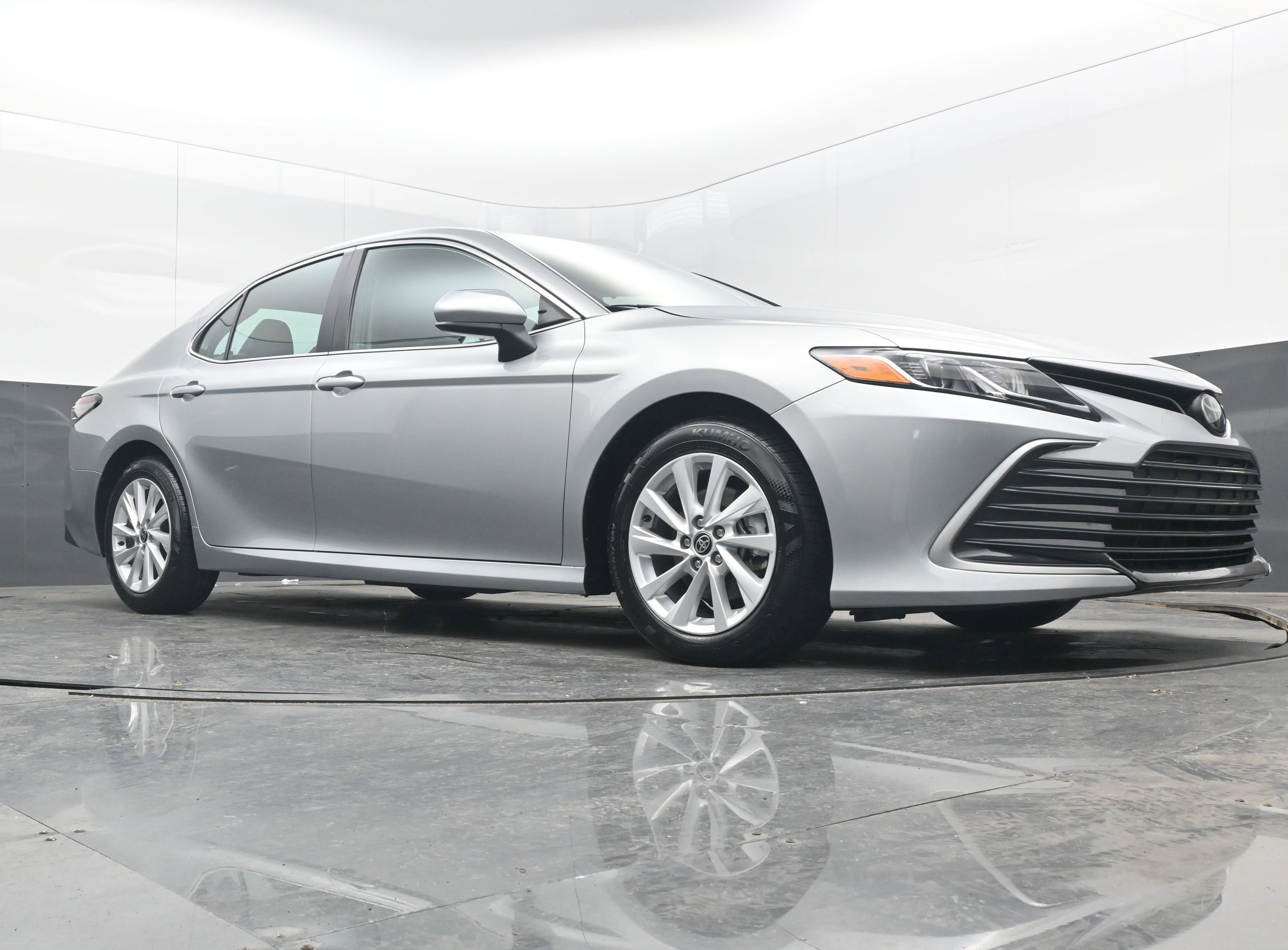 Used 2024 Toyota Camry LE image 24