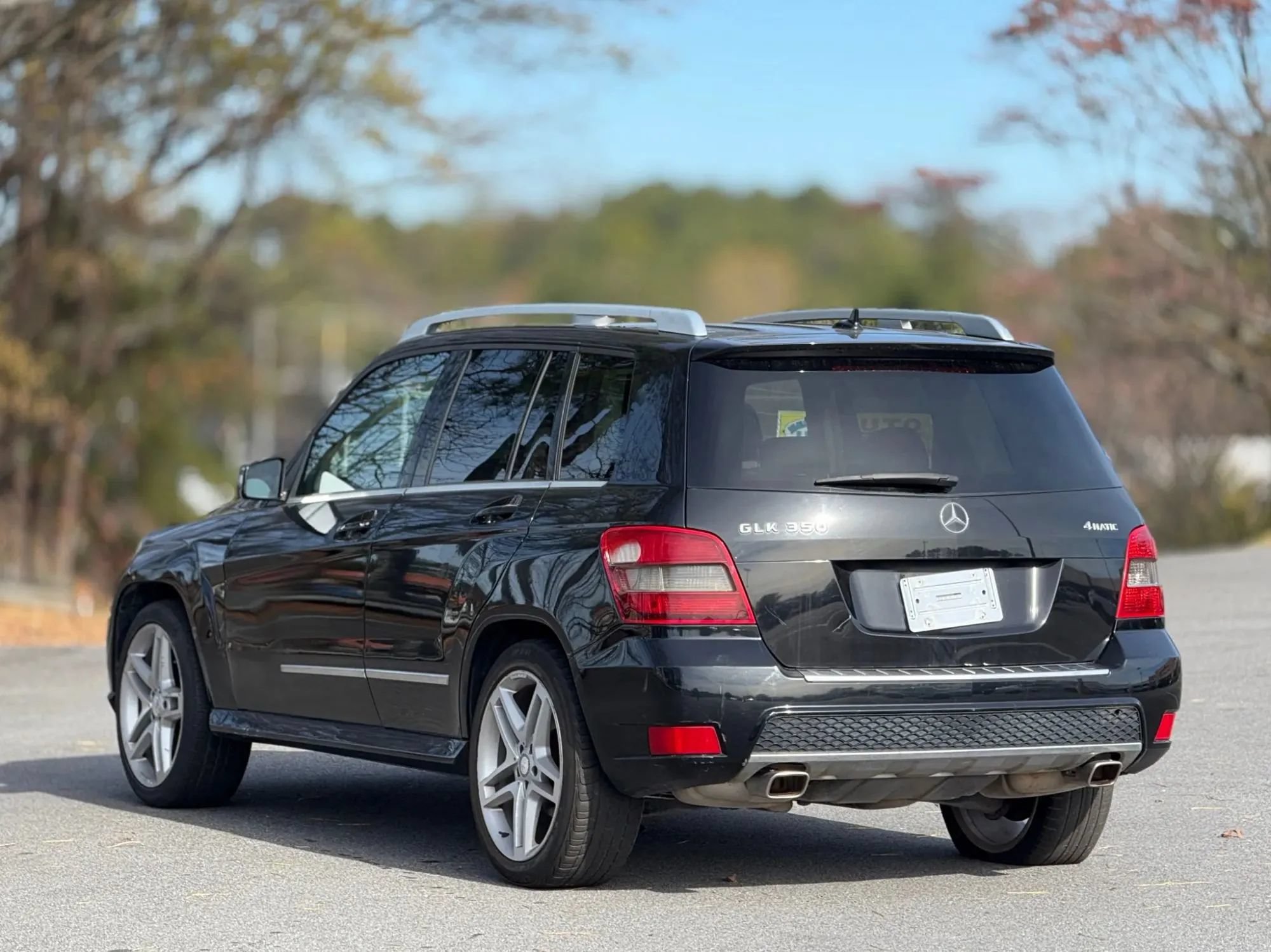 Used 2010 Mercedes-Benz GLK 350 4MATIC image 10