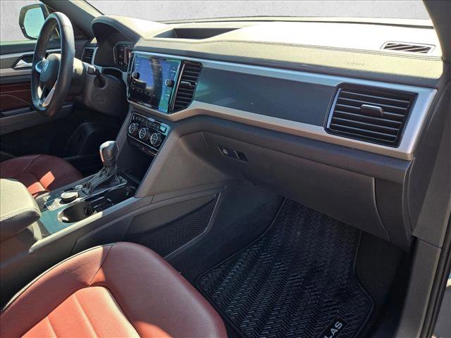 Used 2023 Volkswagen Atlas Cross Sport SEL Premium R-Line image 22