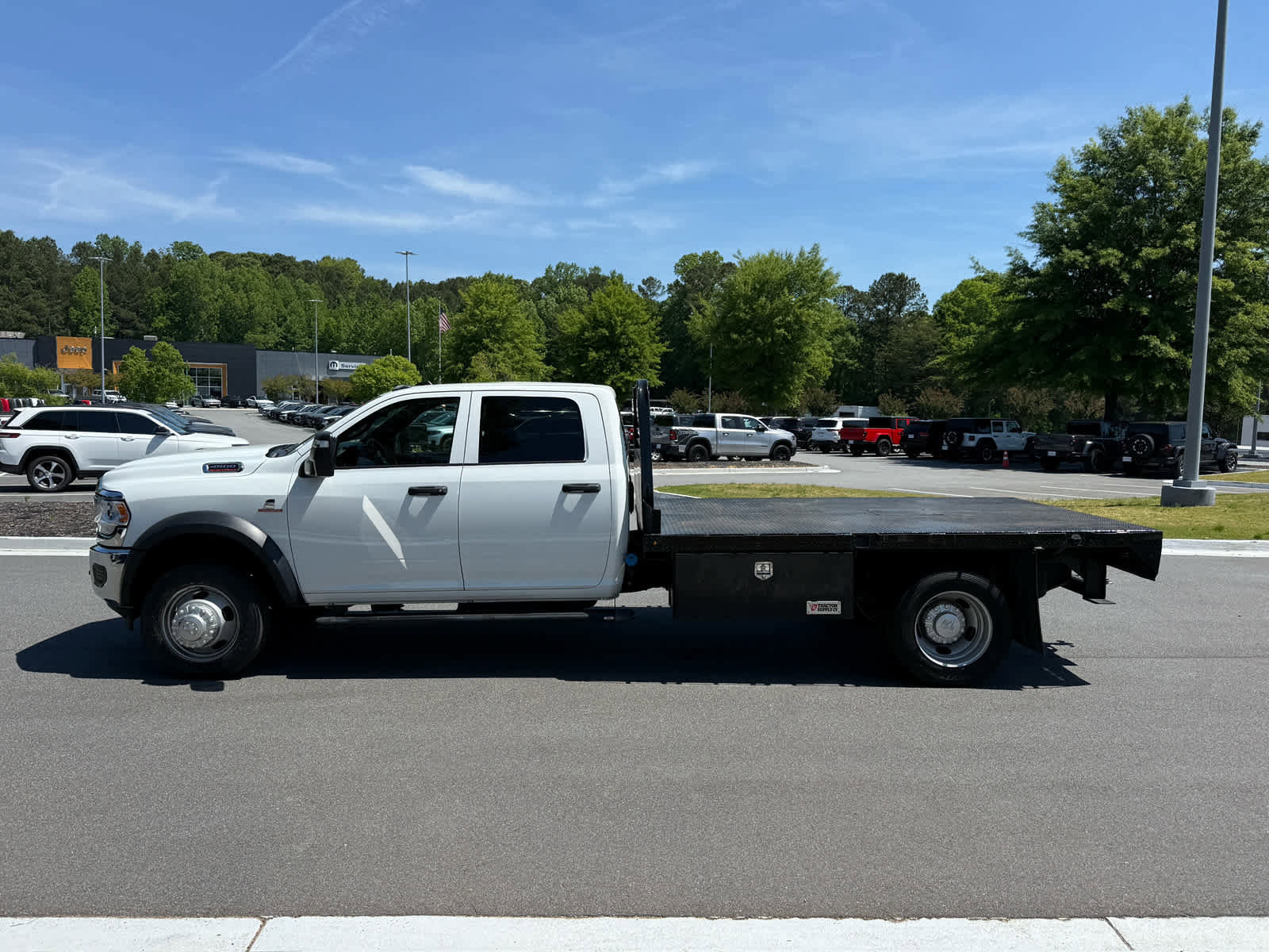 Used 2024 RAM 4500 Tradesman w/ Chrome Appearance Group AWD/4WD image 2