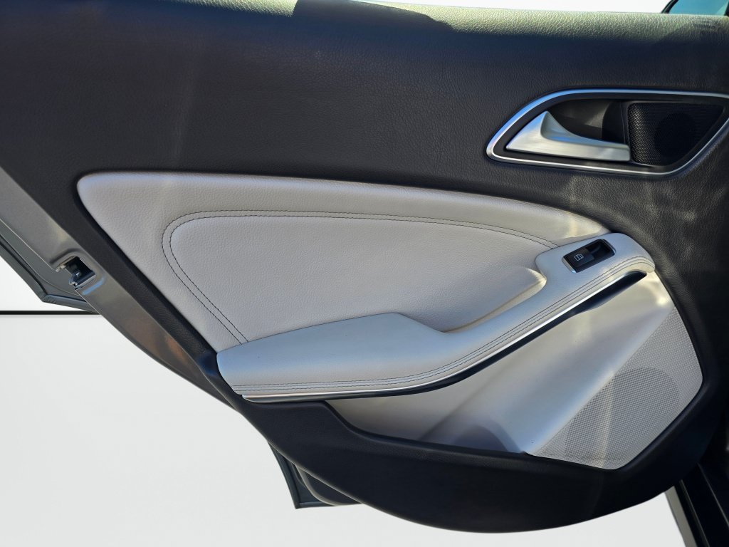 Used 2019 Mercedes-Benz GLA 250 image 19