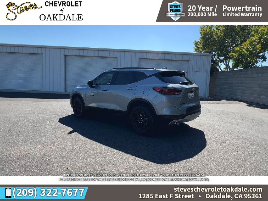 Used 2023 Chevrolet Blazer LT w/ Midnight/Sport Edition FWD image 9