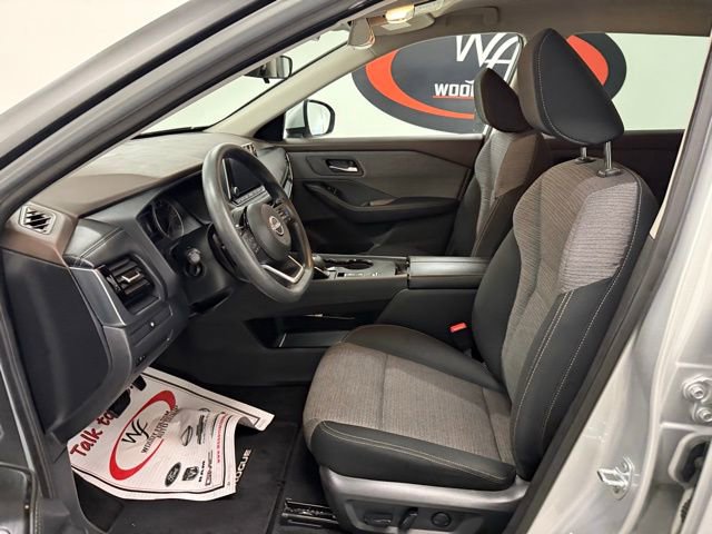 Used 2022 Nissan Rogue SV image 8