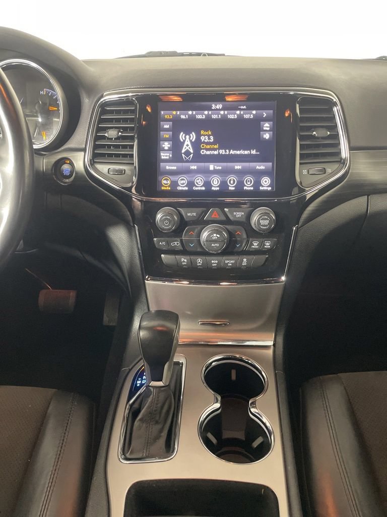 Certified 2021 Jeep Grand Cherokee Laredo X AWD/4WD image 11