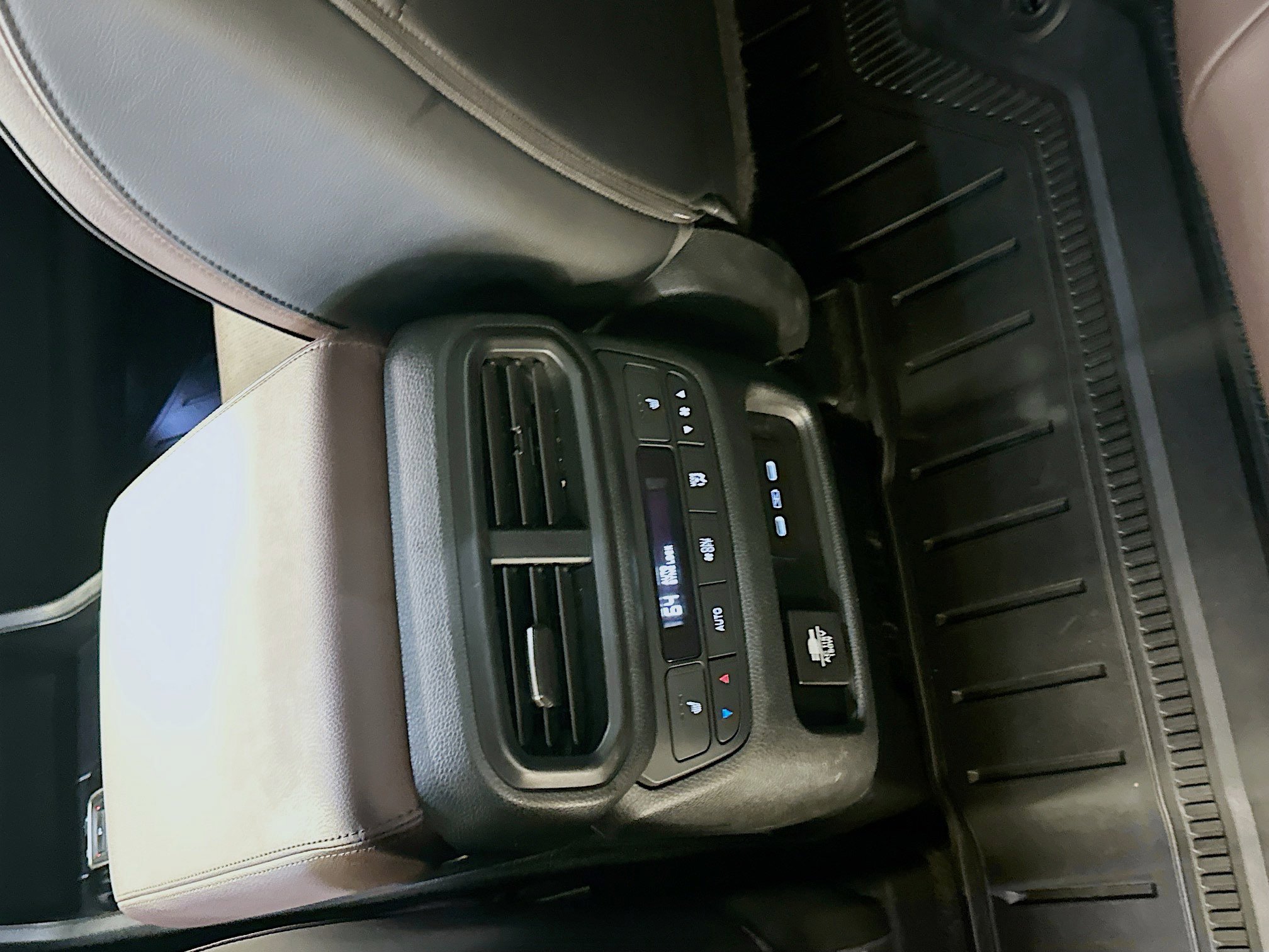 Used 2024 Honda Pilot Elite image 27