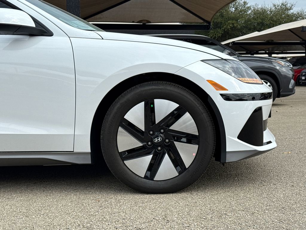 New 2025 Hyundai Ioniq 6 SEL RWD image 5