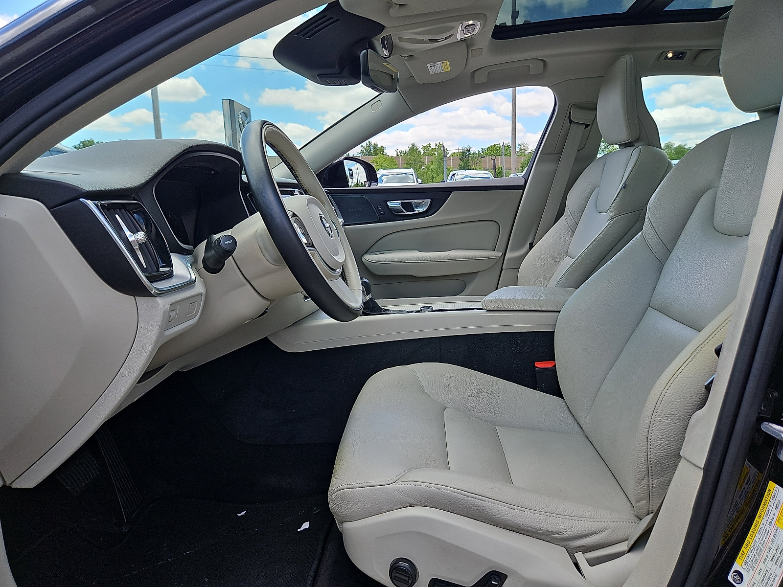Used 2020 Volvo S60 T6 Momentum AWD/4WD image 13