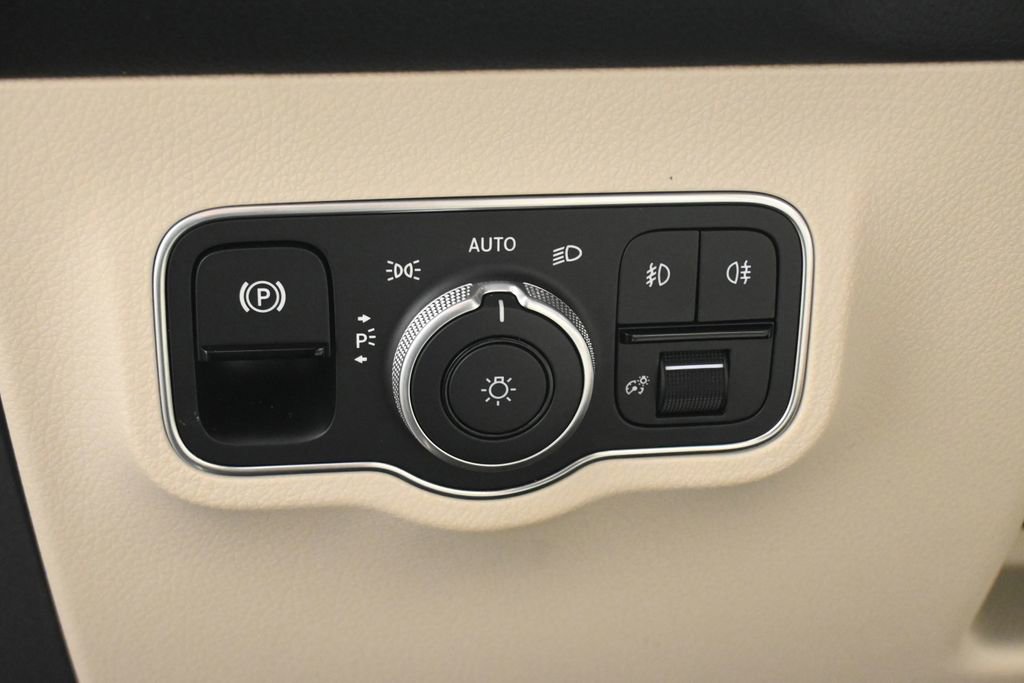 Certified 2026 Mercedes-Benz GLB 250 GLB 250 image 28