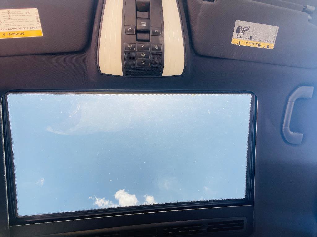 Used 2010 Mercedes-Benz E 350 Sedan image 33