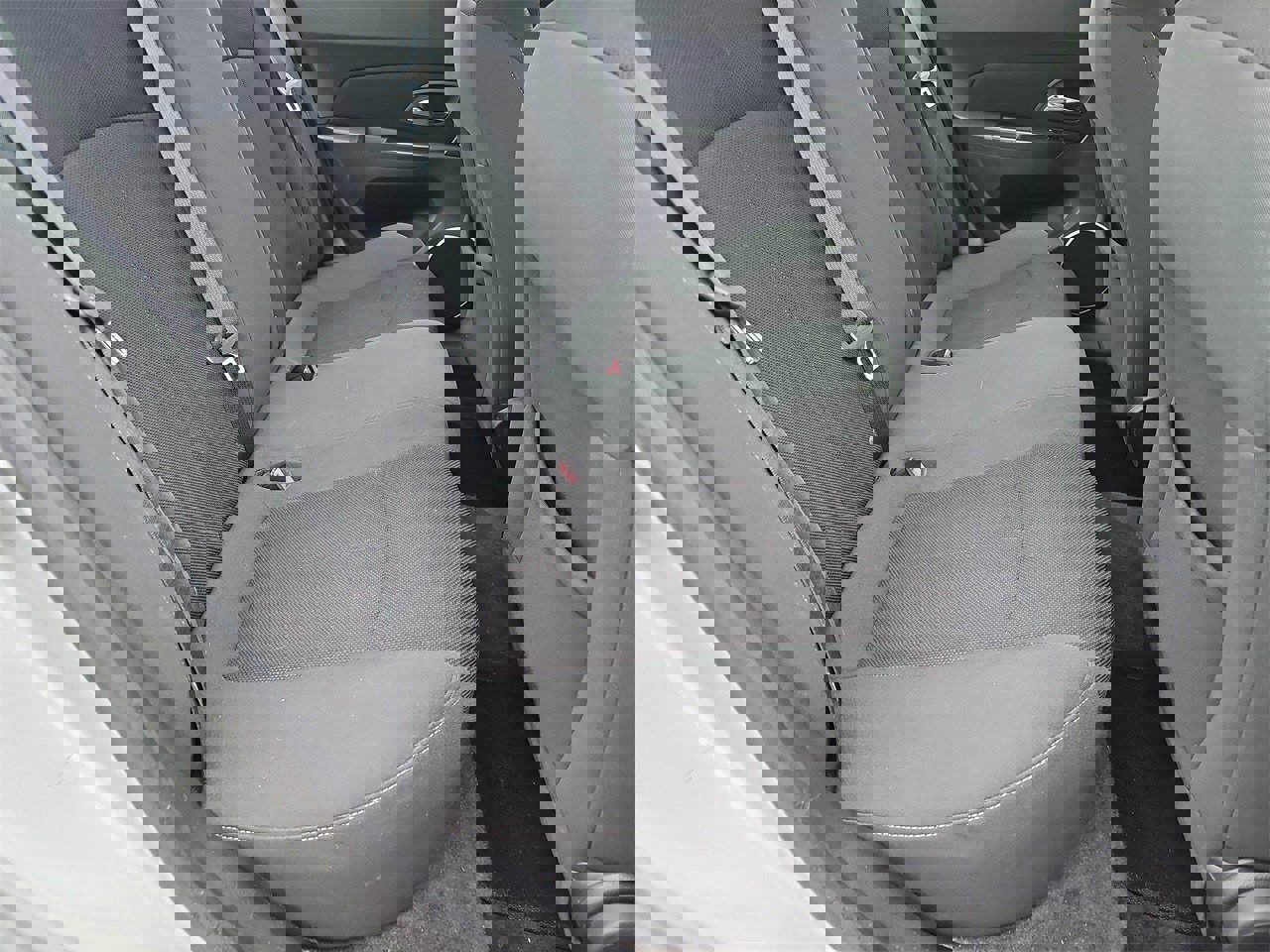 Used 2011 Chevrolet Cruze Eco image 13