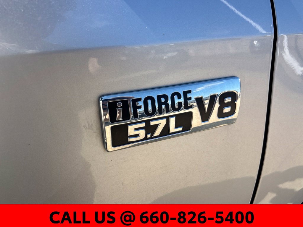 Used 2020 Toyota Tundra SR5 AWD/4WD image 5