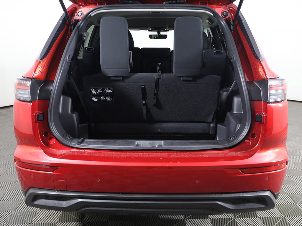 New 2026 Mitsubishi Outlander ES AWD/4WD image 16